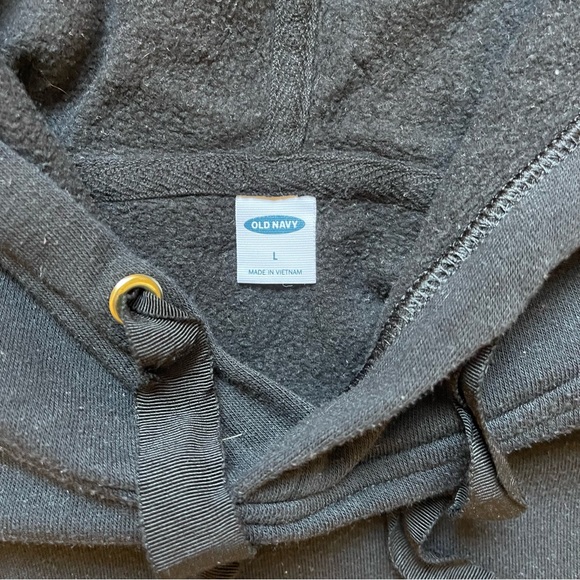 Old Navy cropped hoodie - Picture 4 of 4